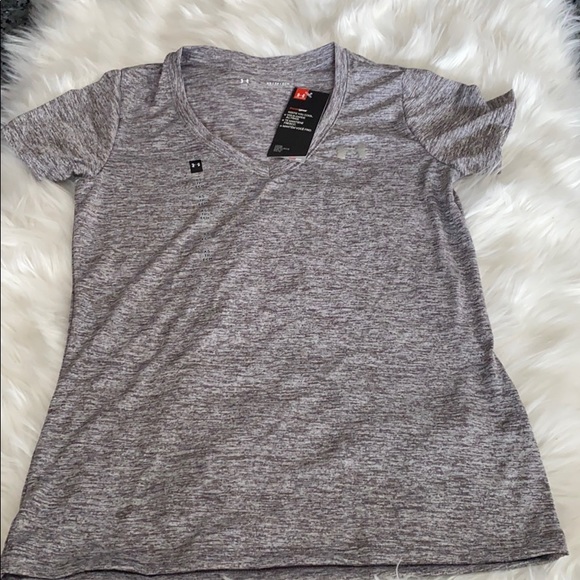 Under Armour
Women's Short Sleeve Tech V-Neck - Picture 3 of 5